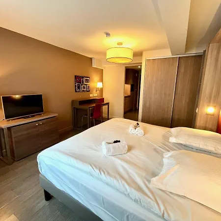 Maia, Joli Appt Proche Gare De Appartement *